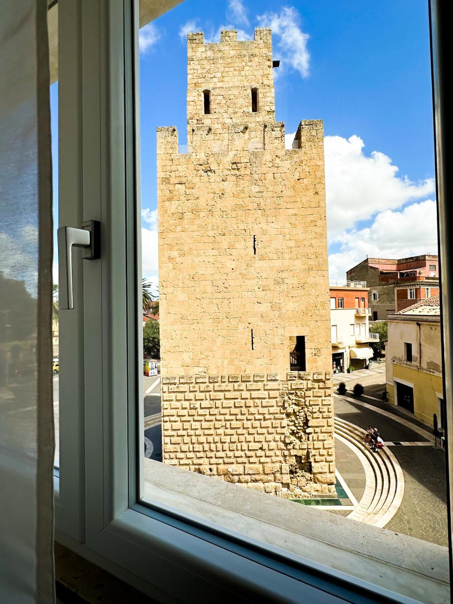 Mamas Hotel Oristano Exterior photo